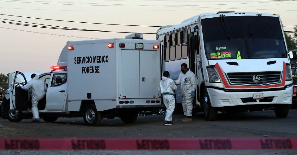 Un hombre que se desempeñaba como chofer del servicio publico fue atacado a balazos cuando manejaba su unidad por el poblado de Ocotepec.