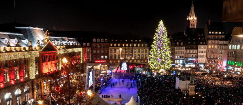 En 2020, le marché de Noël de Strasbourg avait été annulé en raison de l'épidémie de Covid-19.
