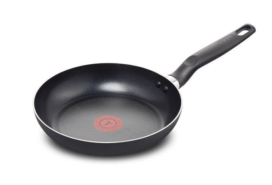 T-fal Essential 24cm Frypan. Image via Walmart.