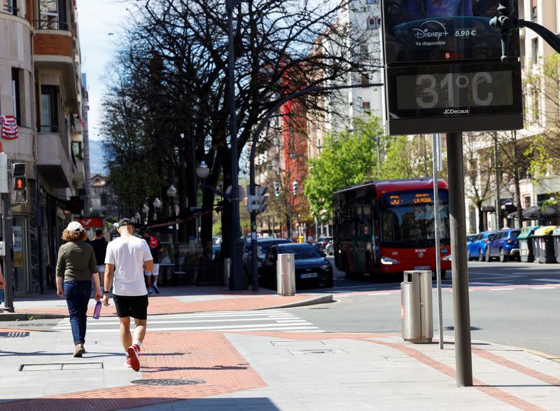 Northern Spain experiences unseasonably hot weather