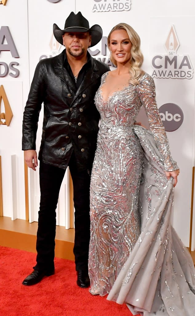 Jason Aldean, Brittany Aldean, 2022 CMA Awards, Red Carpet Fashion