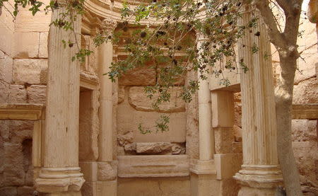 A view shows part of the interior of the temple of Baal Shamin in the historical city of Palmyra, Syria October 26, 2009. REUTERS/Stringer