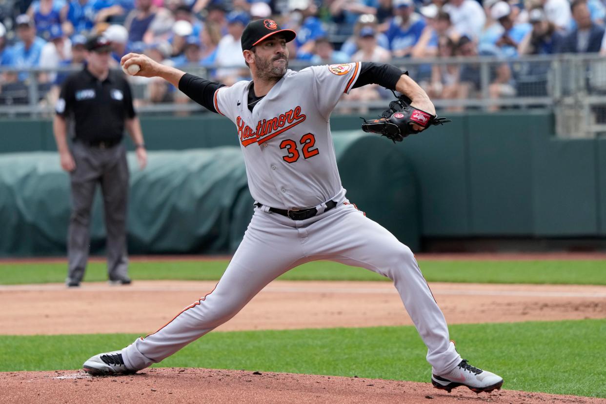 ORIOLES-REALES (AP)