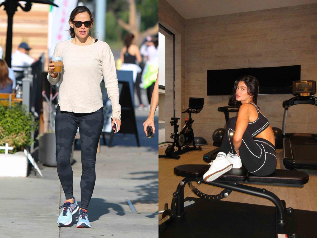 Jennifer Garner's Alo Yoga Leggings Are Up to 46% off on