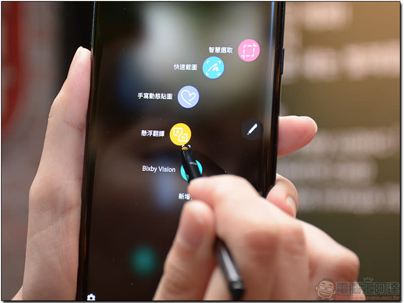 年度大作筆尖同行，Samsung Galaxy Note 8 實機快速動手玩