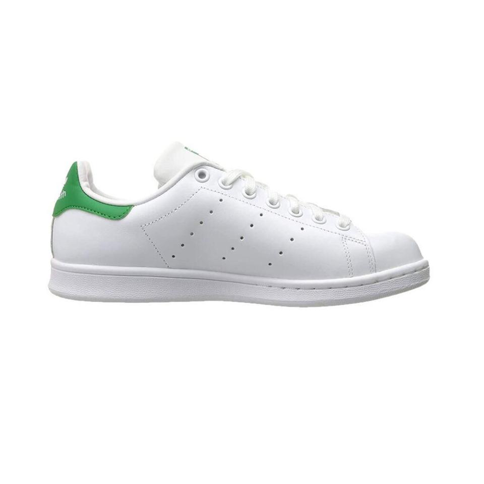 11) Stan Smith Sneaker