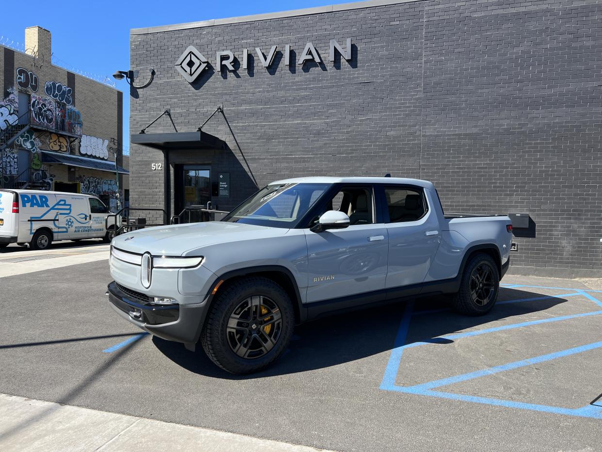 Rivian R1T pickup truck (credit: Pras Subramanian)