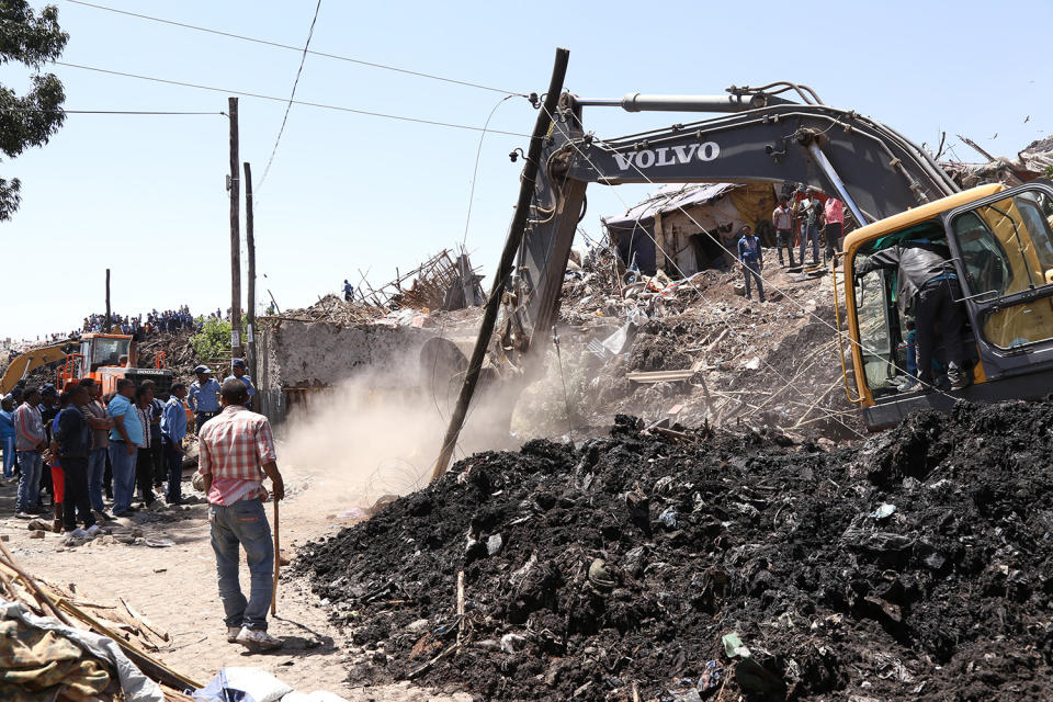 Garbage dump landslide in Ethiopia