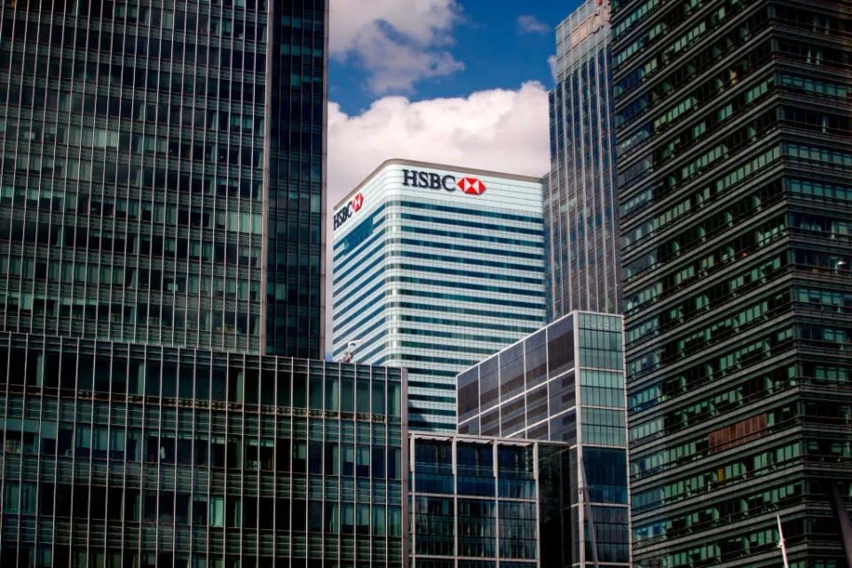 HSBC will defend itself from a £240m legal action by more than 500 investors over a Disney film tax scheme that resulted in large tax bills.