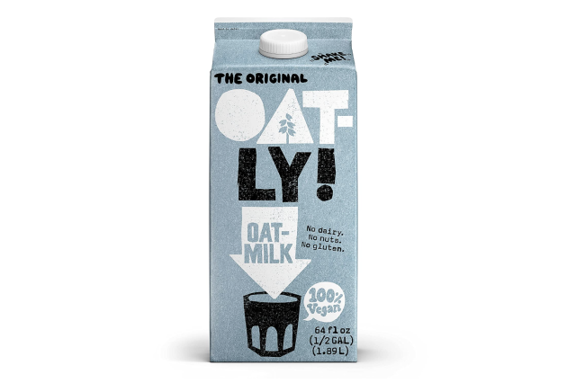 The 7 Creamiest Oat Milk Brands For All Your Coffee, Cereal, And Cooking  Needs
