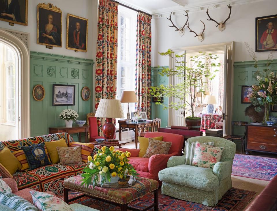 mia reay english country house green room