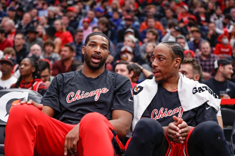 Tristan Thompson and DeMar DeRozan on Bulls bench