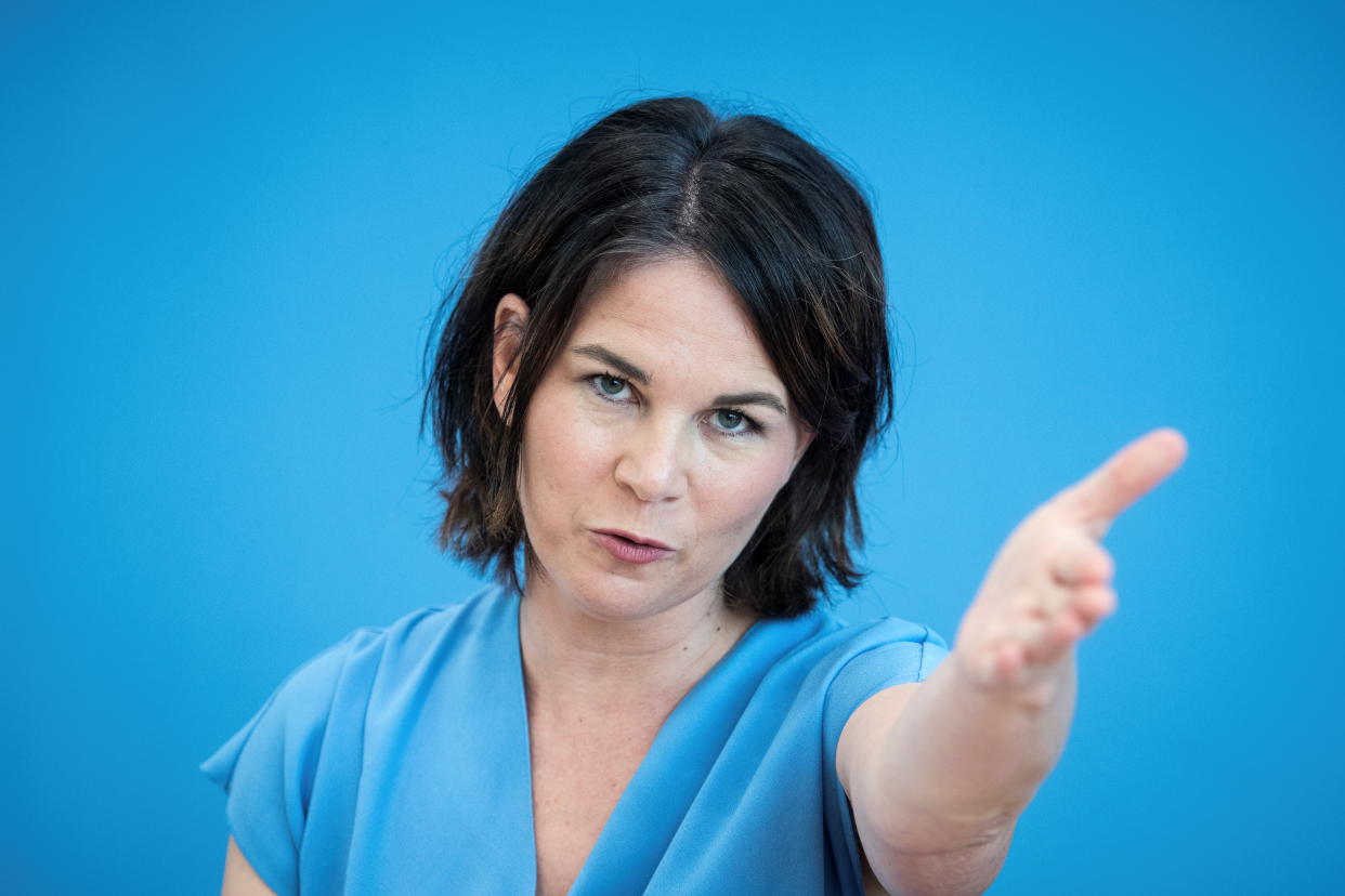 Annalena Baerbock bei einer Pressekonferenz in Berlin (Bild: Stefanie Loos/Pool via REUTERS)