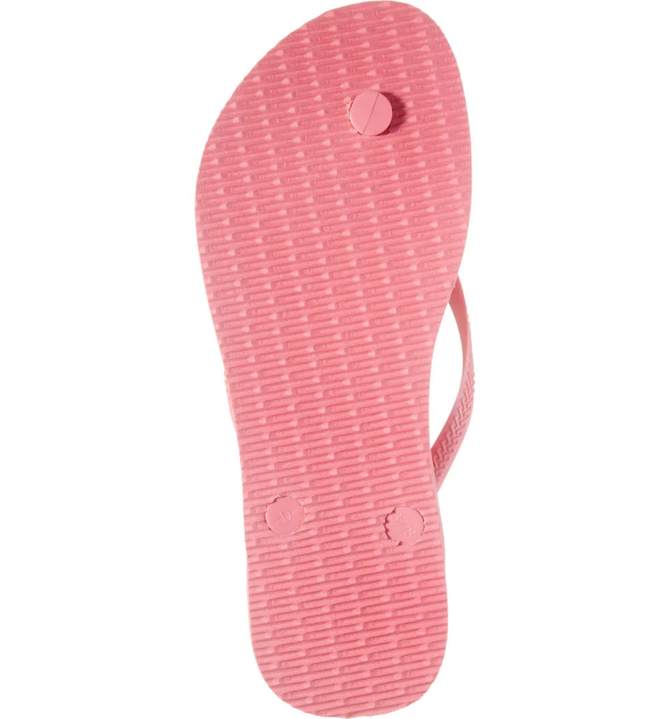 "Great, basic flip-flop. Perfect for the beach, pool or anywhere you want to be super casual," one Nordstrom shopper said. "Very comfortable too."