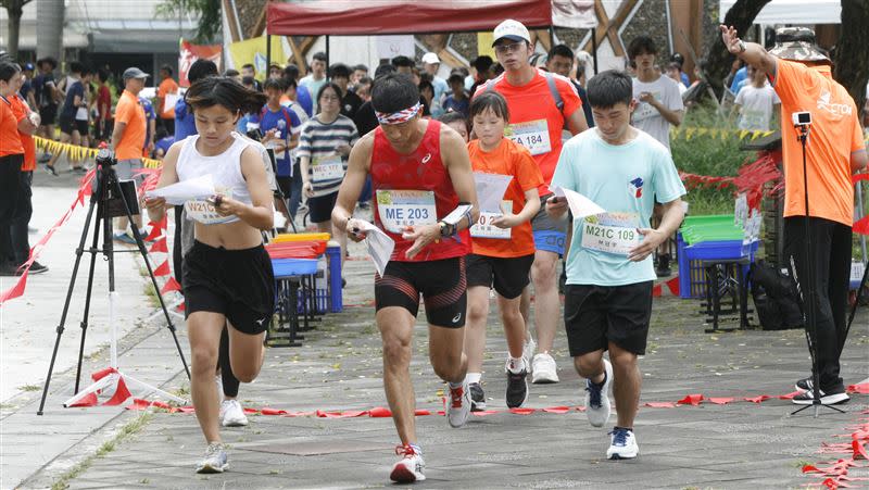 今年全國大專院校定向越野錦標賽共有近200名選手參賽。（圖／大會提供）