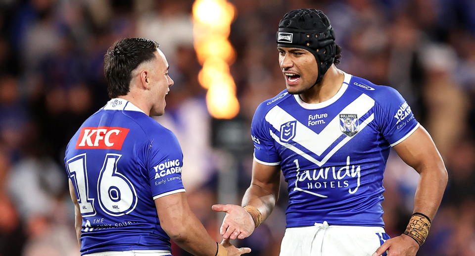 Bulldogs captain Stephen Crichton (R) has his side eyeing off a top-four finish in 2024. Pic: Getty