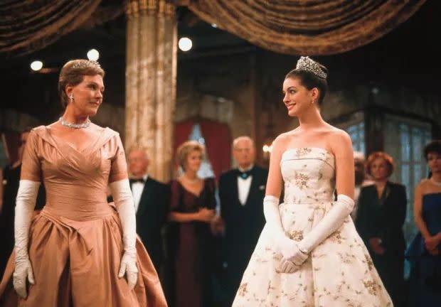Anne Hathaway in <i>The Princess Diaries</i> (2001)