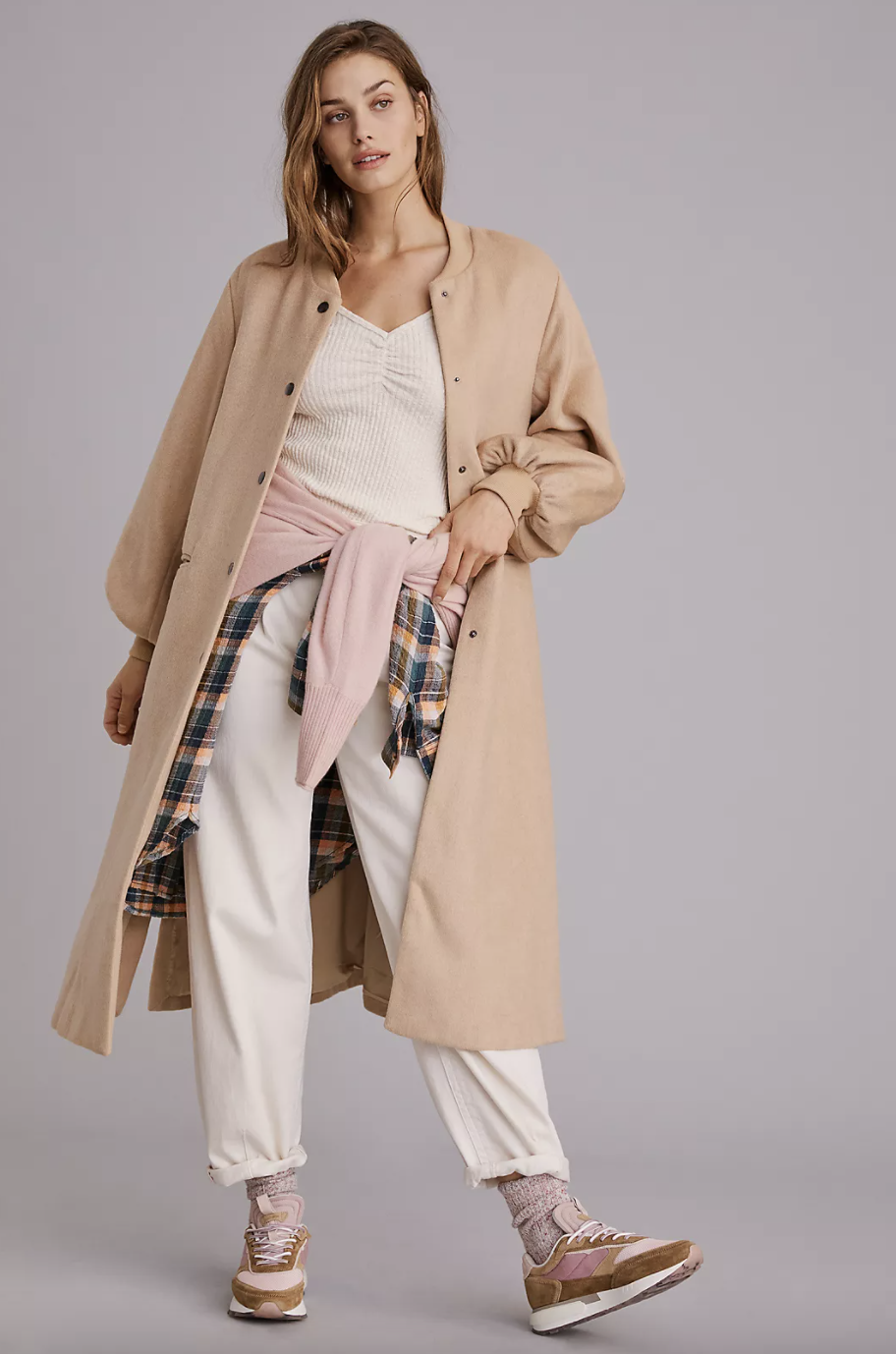 dRA Cozy Wool Blend Puff-Sleeved Coat in light camel with white pants 