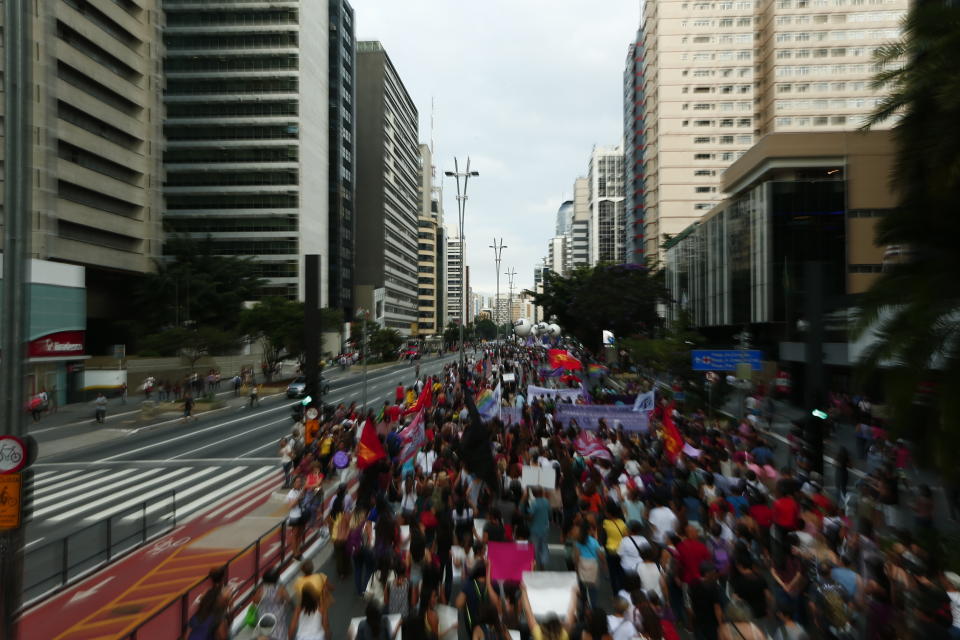 ***ARQUIVO***SÃO PAULO, SP, 08.03.2017 - Movimentos sociais e mulheres fazem ato na av. Paulista, SP, no Dia Internacional da Mulher. (Foto: Adriano Vizoni/Folhapress)