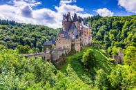 This medieval castle, between the cities of Koblenz and Trier, served as inspiration for Disney’s palaces – and looking at pictures you’ll soon seen why. [Photo: Getty]