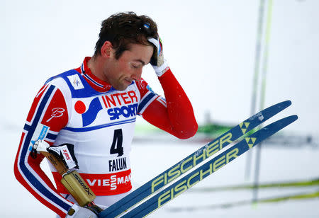 FILE PHOTO: Norway's Petter Northug reacts after winning the men's cross country 50 km mass start classic race at the Nordic World Ski Championships in Falun March 1, 2015. REUTERS/Kai Pfaffenbach/File photo