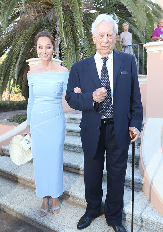 Imagen de Isabel Preysler y Mario Vargas Llosa en la boda de Álvaro Castillejo