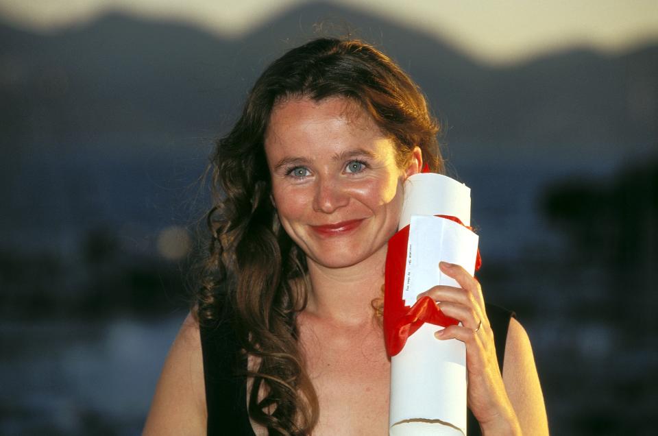 FRANCE - MAY 20:  Cannes 96: Photo call of the winners In Cannes, France On May 20, 1996-Emily Watson (