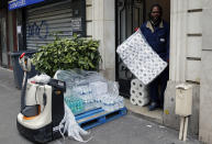 Misma situación en Francia, donde no ha habido tanta fiebre con el papel. El aumento respecto a marzo de 2019 es del <strong>30%</strong>. (Photo by Chesnot/Getty Images)