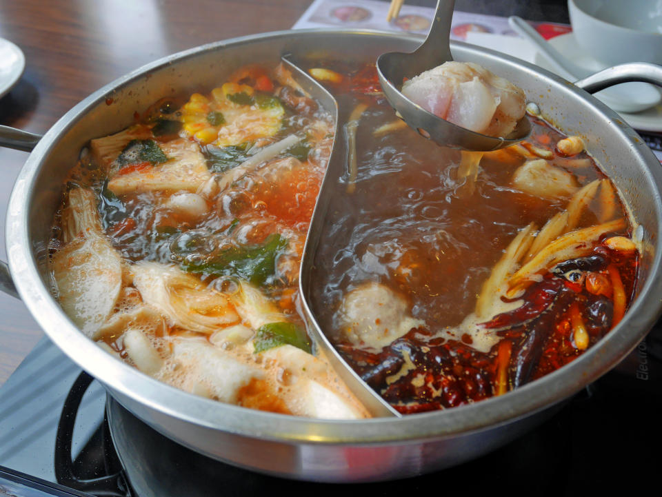有網友發問為何台灣人超愛吃火鍋，引發正反兩派熱議。（Yahoo奇摩圖庫資料照）