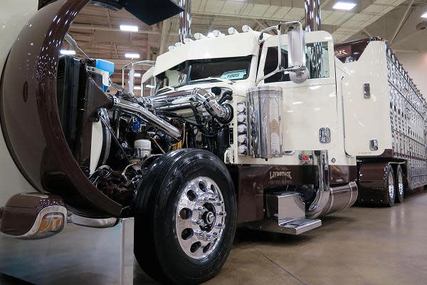 America's most tricked-out big-rig trucks