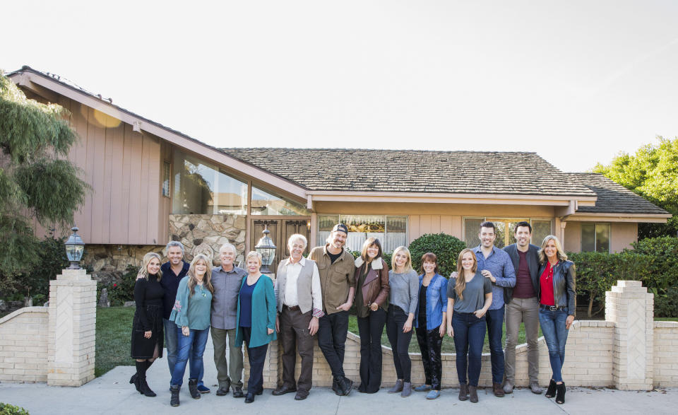 Brady Bunch cast: (left to right) Maureen McCormack / Marsha Brady, Christopher Knight / Peter Brady, Susan Olsen / Cindy Brady, Mike Lookinland / Bobby Brady, Eve Plumb / Jan Brady, and Barry Williams / Greg Brady with HGTV stars: Steve Ford, Leanne Ford, Jasmine Roth, Karen E. Laine, Mina Starsiak, Jonathan Scott, Drew Scott, and Lara Spencer in front of the original Brady home in Studio City, California, as seen on "A Very Brady Renovation." (Photo: Matt Harbicht/Getty Images)