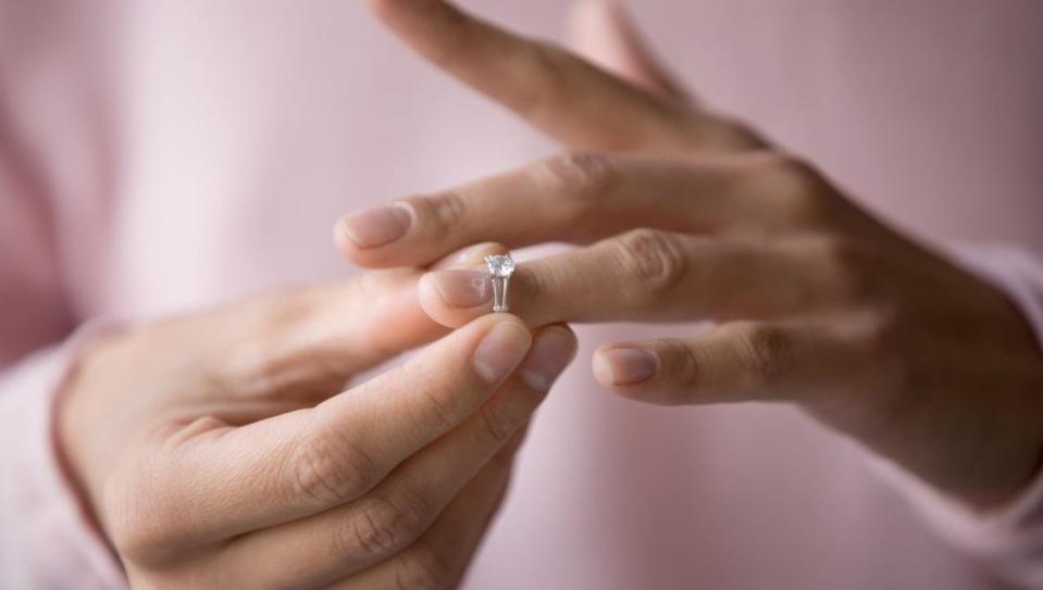 You called off your engagement--do you keep the ring?