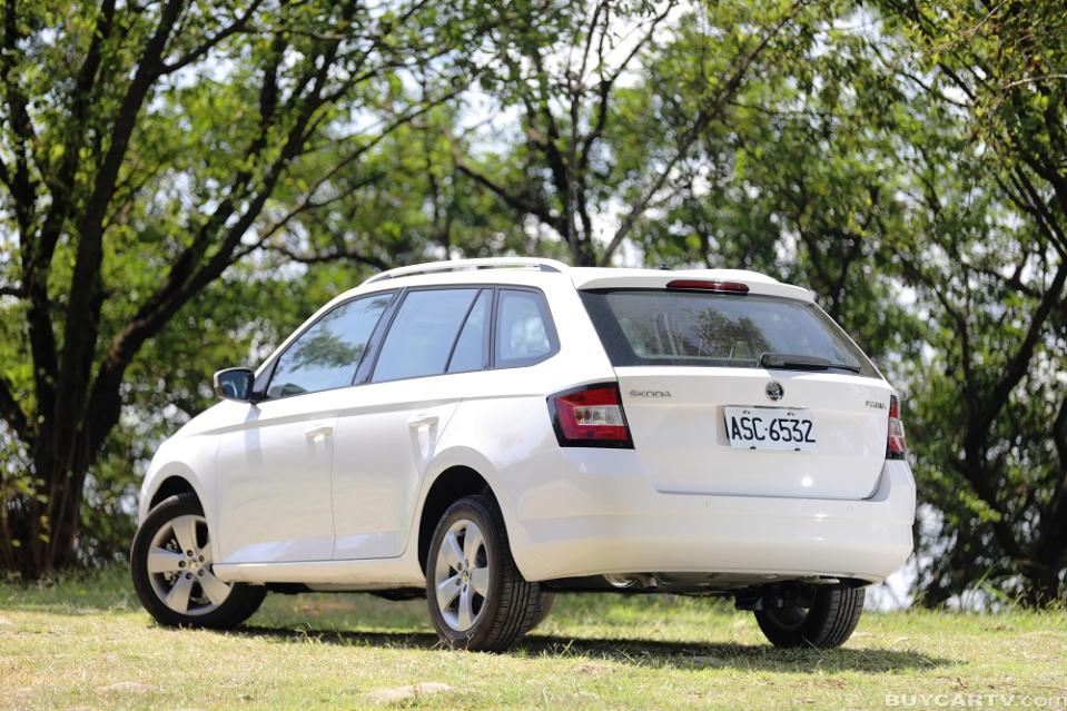 面面俱到的空間魔術師 Škoda Fabia Combi 1.2TSI