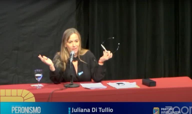 Juliana Di Tullio, una de las primeras oradoras del encuentro