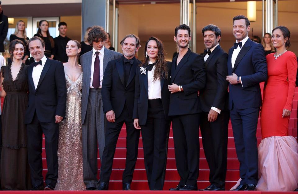 Cannes 2024 : Pierre Niney, Anaïs Demoustier… La montée des marches du « Comte de Monte-Cristo »