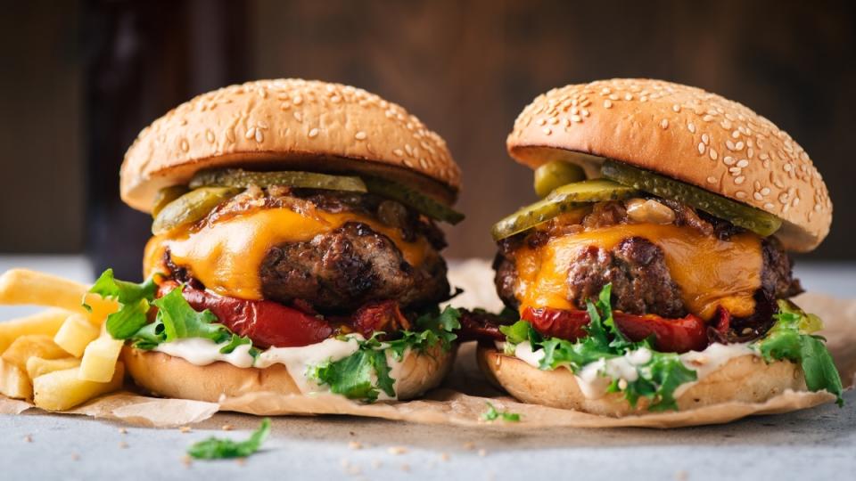 A cheeseburger can help you sleep in the summer heat