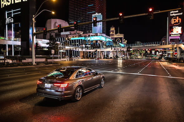 If you know in advance when a traffic light will switch from red to green, your driving is more relaxed and efficient. Audi is the first automobile brand to connect the car to the city infrastructure â€“ an important step towards autonomous driving.