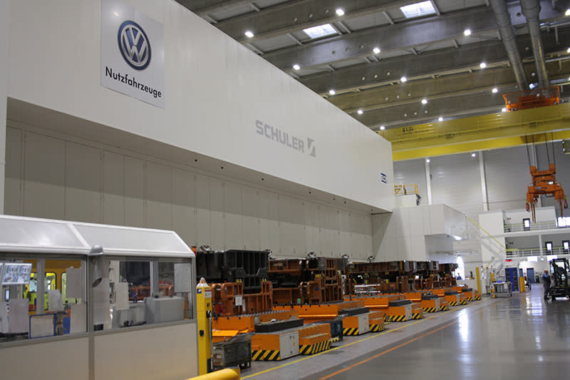 Hannover-Stöcken工廠擁有全歐洲最大也最先進的沖壓機，量體大到簡直有如廠中之廠。