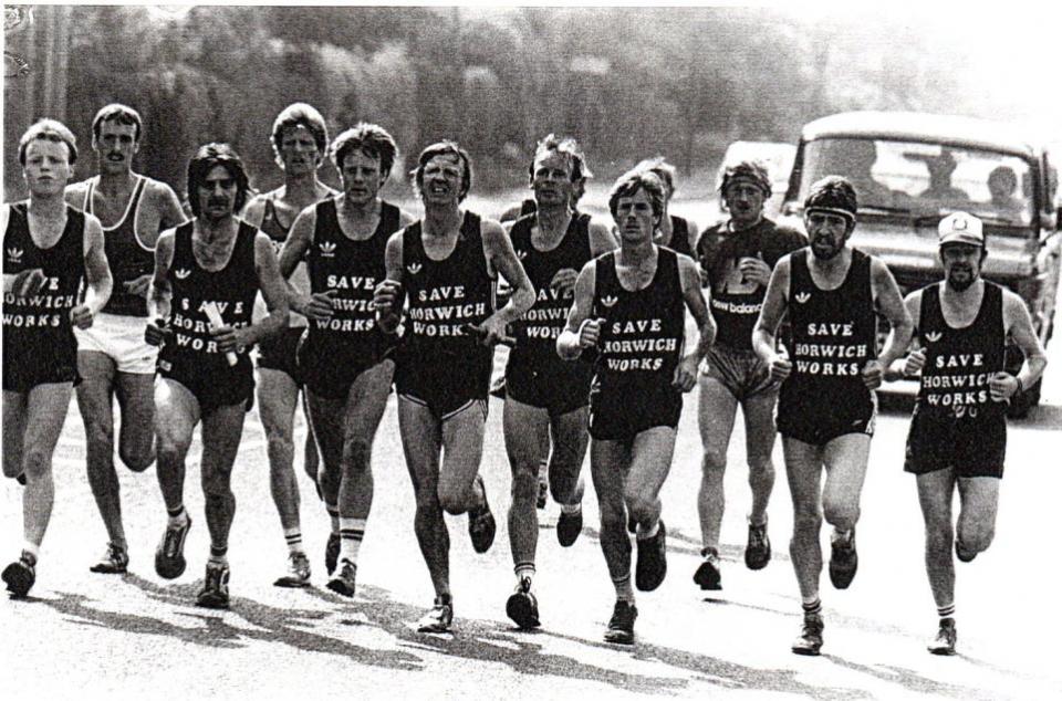 The Bolton News: The Harriers running to the Houses of Parliament to try to save Horwich Loco Works 1983