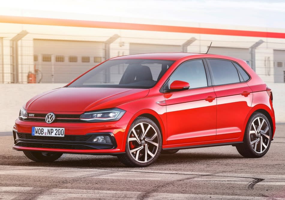 VW 全新六代 Polo 於德國登場，性能旗艦 GTI、Beats 特仕車同步現身！