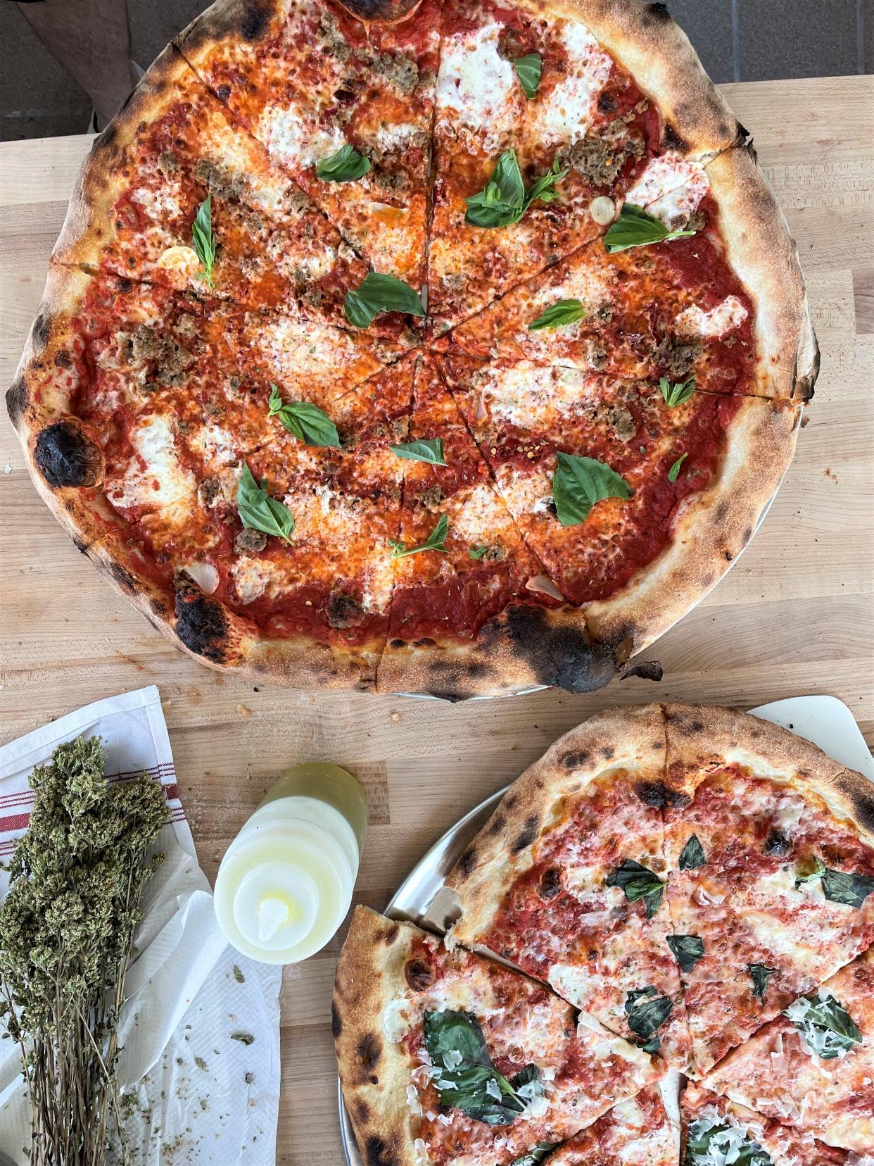 Palm Pizza will serve New York-style pizzas in East Austin.