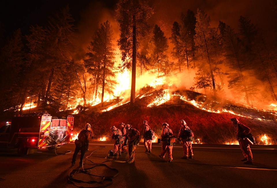 Image: TOPSHOT-US-CALIFORNIA-FIRE (Mark Ralston / AFP - Getty Images)