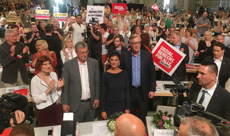 Vor allem Sahra Wagenknechts bisherige Partei die Linke wird Federn lassen 