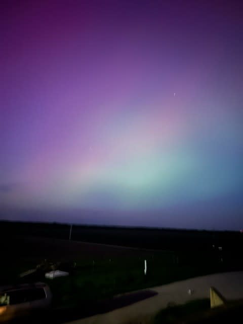 View of the northern lights from Albany, Missouri. Courtesy: Brooklyn Richardson