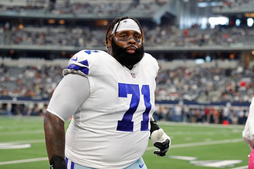 With Tom Brady's retirement on Wednesday, Dallas Cowboys' offensive lineman Jason Peters takes over the top spot as the NFL's oldest active player.