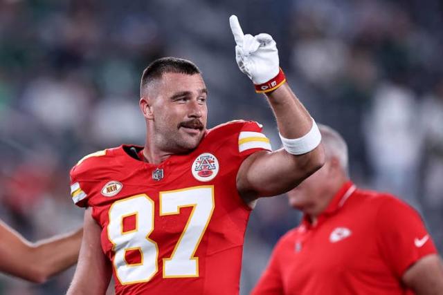 Travis Kelce: Breaking News, Rumors & Highlights