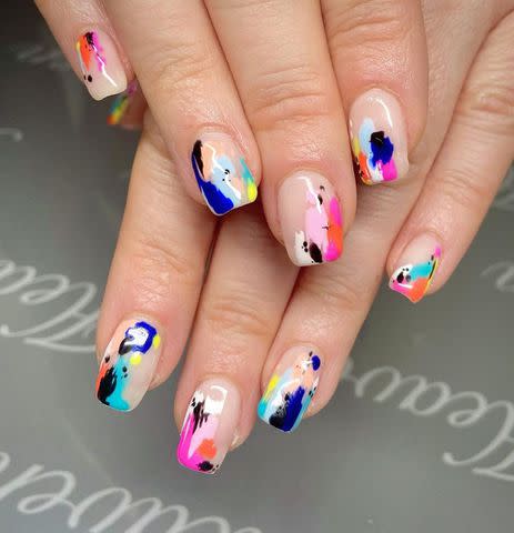 <p><a href="https://www.instagram.com/nails_and_beauty_by_daisy/" data-component="link" data-source="inlineLink" data-type="externalLink" data-ordinal="1">nails_and_beauty_by_daisy</a></p>