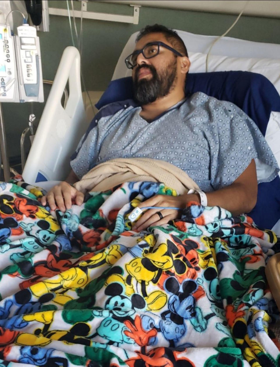 Jose Leon in hospital with valley fever (Courtesy Leon﻿ family)