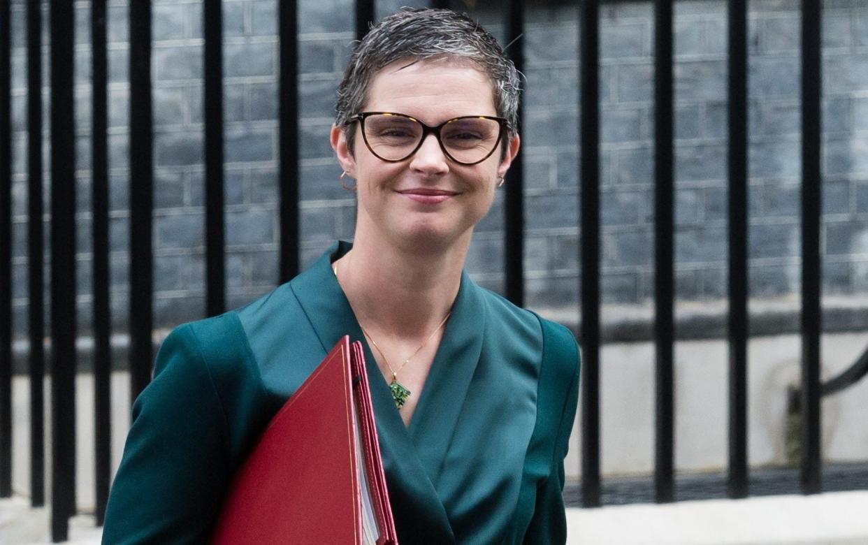 Chloe Smith, the Work and Pensions Secretary, says a "blend" of migrants workers could help the economy - Anadolu Agency