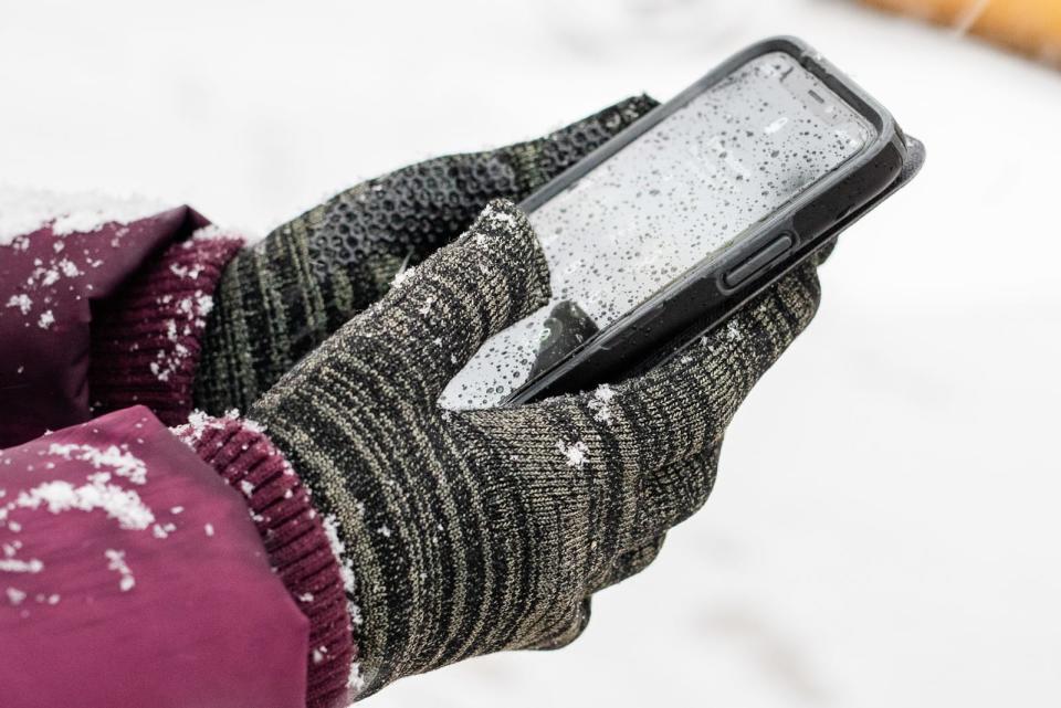 Touchscreen winter gloves